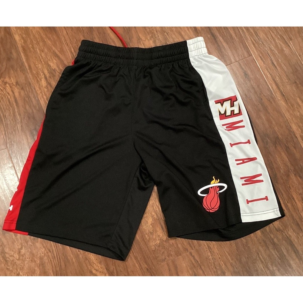 NBA Ultra Game Miami Heat Basketball Active Shorts Men's Medium 10" Inseam